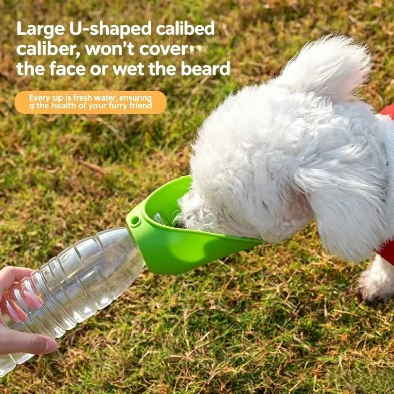 The Walkies Water Leaf – Foldable Bottle Drinker