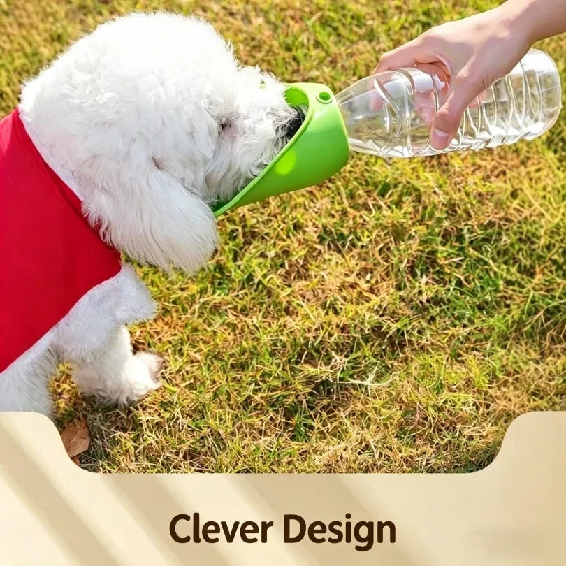The Walkies Water Leaf – Foldable Bottle Drinker